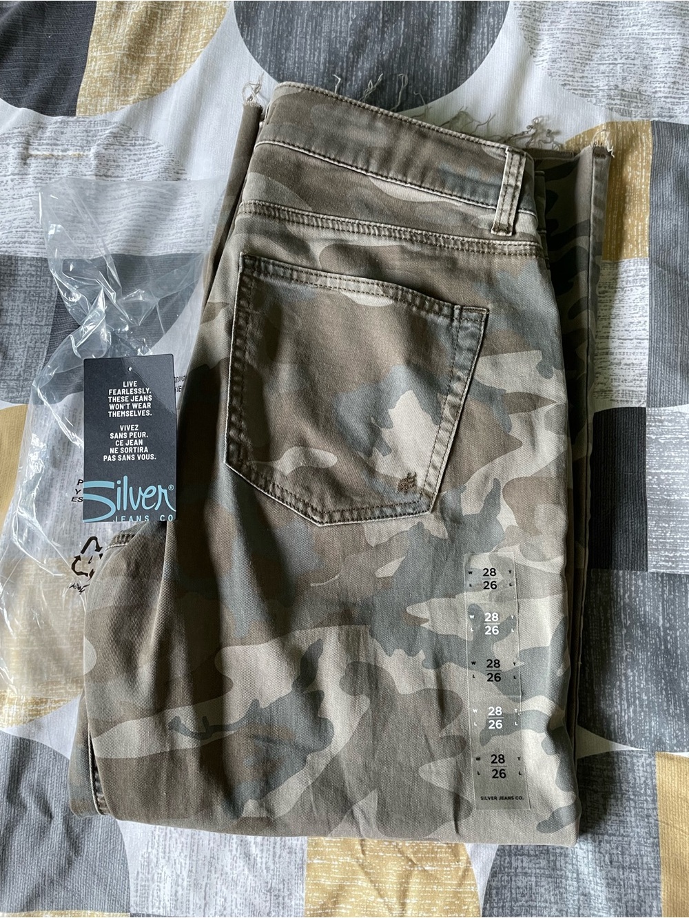Silver Jeans Olive and Tan Camo Wide-Leg Jeans - Picture 3 of 4